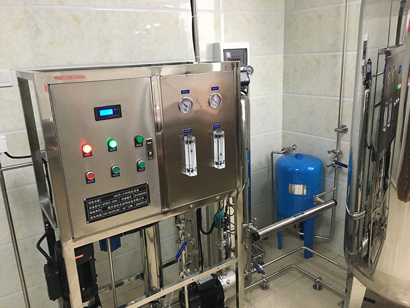 第三軍醫(yī)大學(xué)動(dòng)物飲用純水系統(tǒng)